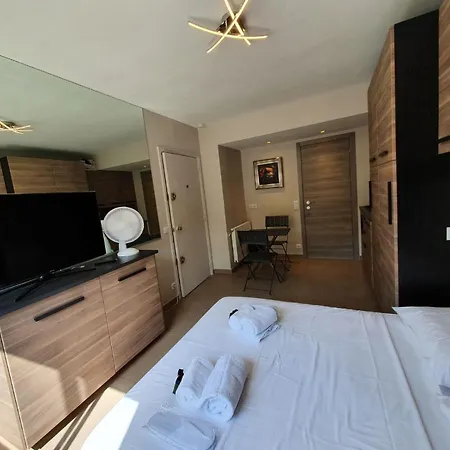 Carnot Yourhosthelper Apartment